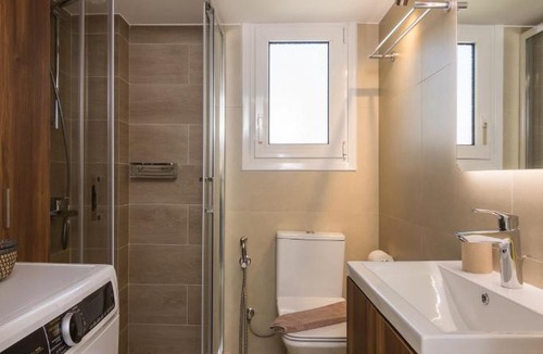 Dafni-Ymittos Apartment | 2Bdrm Bright Apartment in Dafni