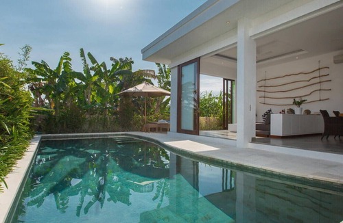 Central Seminyak Villa | 2BR VILLA CENTRAL SEMINYAK 15 MINUTES TO BEACH