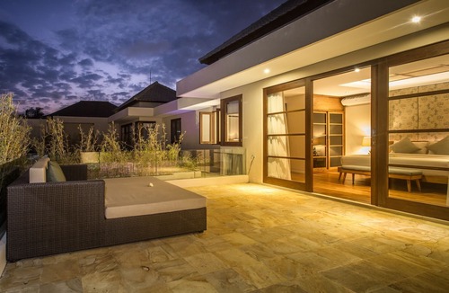 Legian Villa | 2BR Villa, Near Padma Beach - W/DAILY HOUSE KEEPING!