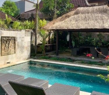 Kedewatan Villa | 3 Bed Rooms Corner Ubud Private villa