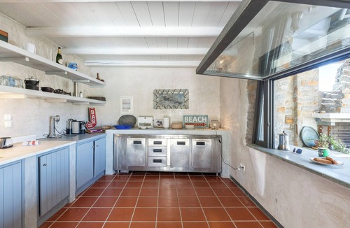 Vourkari Villa | 3 bedroom accommodation in Ioylis
