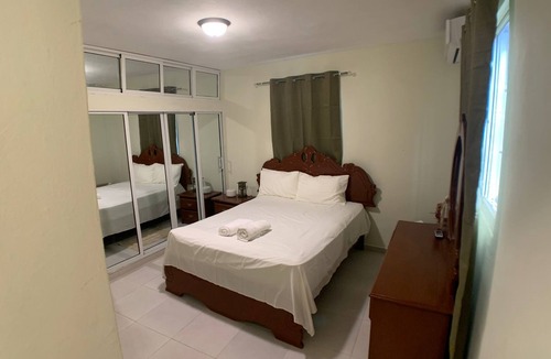 La Caleta House | 3 bedroom private vacation home in santo domingo