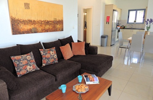 Apokoronas Villa | 3 Bedroom Villa , Heated Pool (for a fee) sea & mountain views, close to beach.