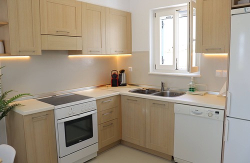 Ampelas Villa | 3-bedroom villa in superb Naousa with WiFi, AC. Live the Greek dream