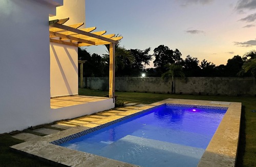 Centro Villa | 3 minutes from the beach! Newly built Villa with pool