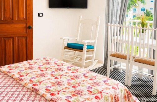 Dominicus House | 3 Sol Dominicus Solo Adultos Habitación con Entrada Independiente y Baño Privado