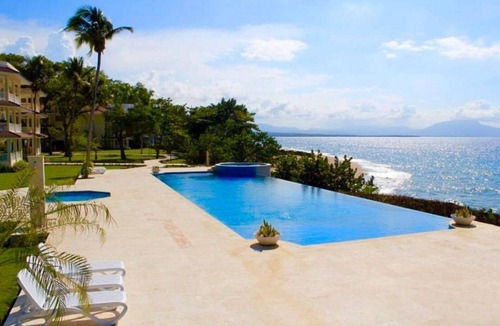 La Esplanada Apartment | 3BD 3BT beachfront residence near everything in Sosua, TV/internet/pool