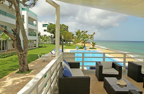 Sosua Apartment | 3BD beachfront condo, sea views, pool/cable TV/AC/Parking/Internet