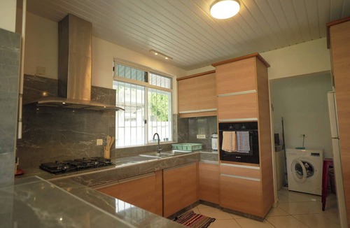 Paopao House | 3BR Beachfront Villa Steps From the Lagoon