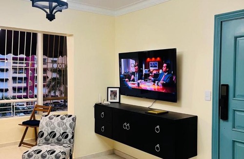 Alma Rosa Apartment | 3BR Condo King Suite AC Wi-Fi, Sto Dgo Este