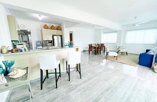 Caribbean Islands Apartment | 3N - 2 Bedroom, free parking, close to the beach