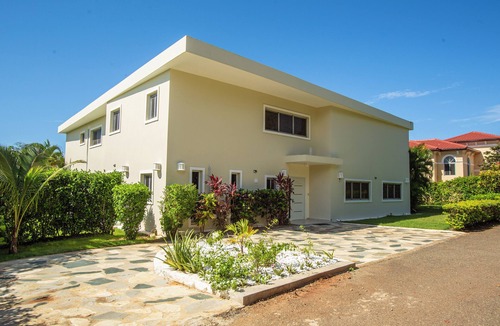 Los Brazos Villa | 4-Bedroom Villa in Sosua, Dominican Republic - Pure Luxury! NEWLY RENOVATED