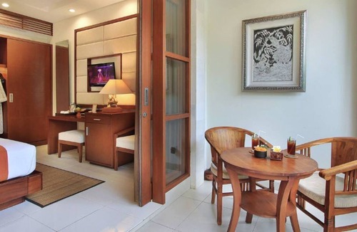 Peliatan Cottage | 4 Bedrooms Building In The Center of Ubud