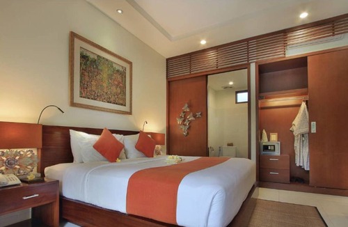 Peliatan Cottage | 4 Bedrooms Building In The Center of Ubud