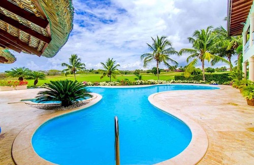Las Lomas Villa | 4000 m² Villa ∙ 7 bedrooms ∙ 32 guests