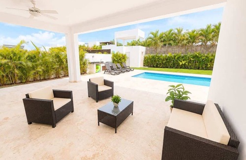 Sosua House | 4bd Villa w ocean view rooftop in Sosua Ocean Vill