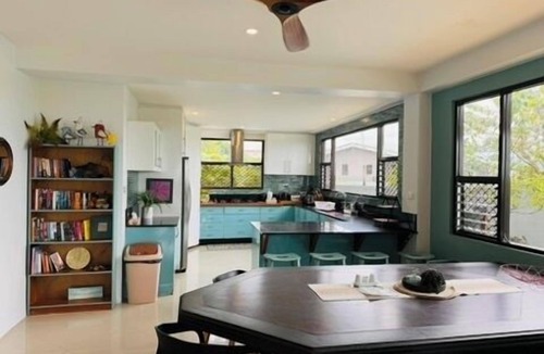 Suva House | 5 bedroom Family Home with great views
