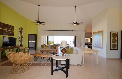 Sosua Villa | 5-bedroom villa with private infinity pool, free shuttle bus, guest-friendly