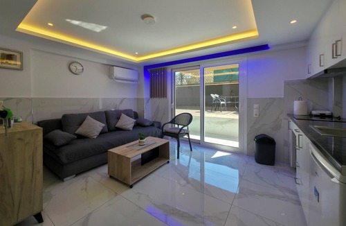 Katerini Apartment | 5 - IFI Suite by SDR