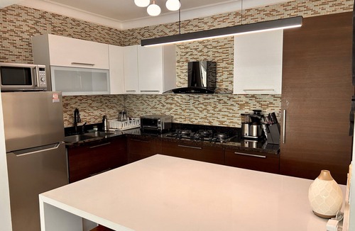Playa Bibijagua Apartment | 5 minutes Beach apt with Parking, Pool and Jacuzzi.