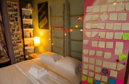 Agios Panteleimonas Apartment | 500Mbps WiFi Budget Studio 1min from Attiki metro station