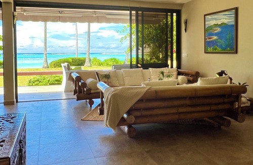 Maharepa Villa | 5200 sqm beach front estate, 4 BR 325sqm villa, Full AC