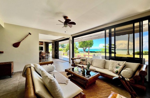 Maharepa Villa | 5200 sqm beach front estate, 4 BR 325sqm villa, Full AC