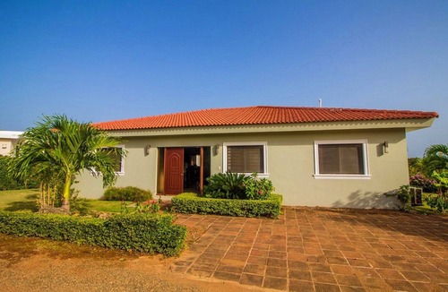 La Mulata Villa | 5BD/5BTH house in gated Sosua residence, fully furnished and equipped