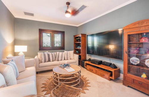 Casa de Campo Villa | 5BR villa with river view/cook/maid Casa de Campo