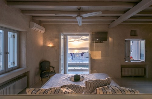 Naousa Villa | 6 bedroom luxury villa with p. pool, hot tub and amazing views near the beach