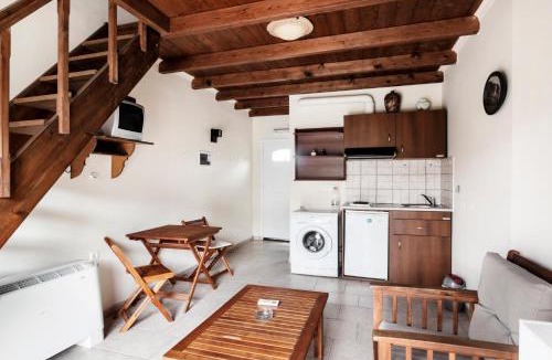 Armenistis Apartment | #6 Loft Studio Raxes Kastanies Ikaria