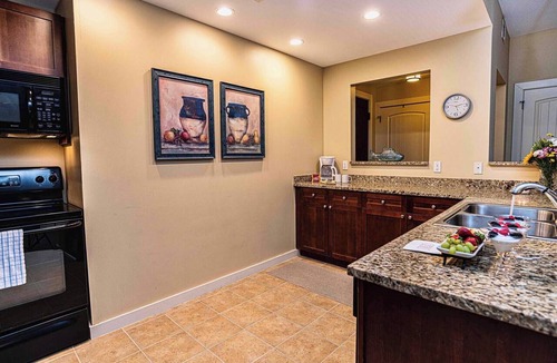St. Augustine Condo | 6204-1 balcony-no carpet-full kitchen-W/D-cable-community pool & hot tub