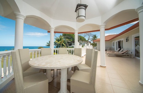 Playa Chiquita Villa | 7-bedroom Oceanfront Villa with Pool, Amazing Sea Views, Guest-Friendly
