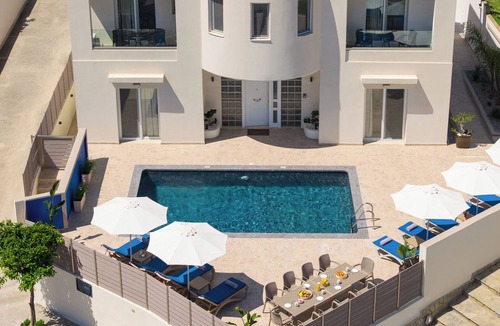 Rhodes Town Villa | 7 min from Center | 6BR Villa | w/Airport Shuttle
