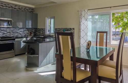Cabarete Villa | 8-bedroom, 8-bathroom luxury beachfront villa in central Cabarete