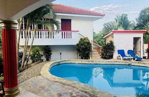 La Mulata Villa | 8BD Guest-friendly villa, private pool/billiard/games, Wi-Fi/cable TV/AC/BBQ