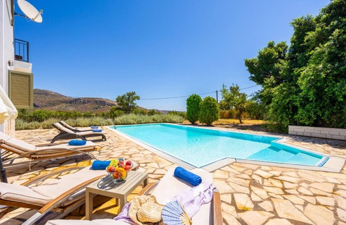 Kateleios Villa | a beautiful and spacious holiday home located in Katelios