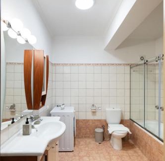 Apolpaina Apartment | A L' AISE STUDIOS