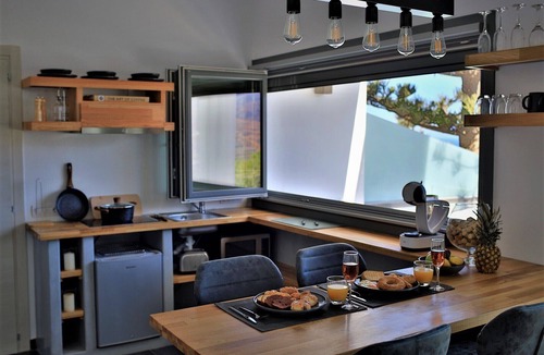 Exo Gonia Apartment | A Lux Villas Santorini