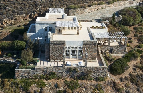 Kea Villa | Α luxuriously appointed villa for a perfectly relaxing and rejuvenating stay!