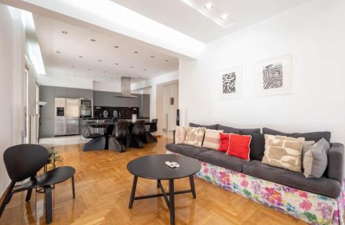 Nea Smirni Apartment | A Luxury & Comfortable Apt in Athens