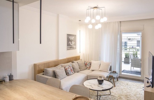 Thessaloniki Apartment | A penthouse apartment near the seaside (Nea Paralia)