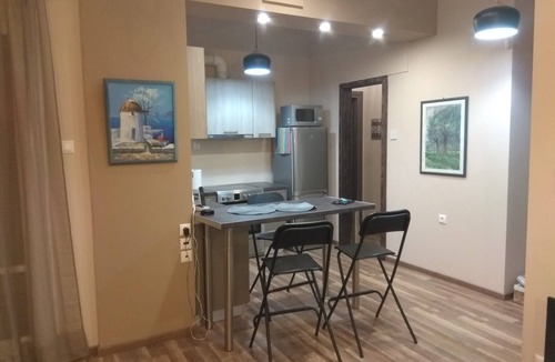 Athens Apartment | * A Place to Feel like home * Quiet and Secure