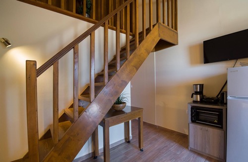 Agios Ioannis Apartment | A seafront independent fully furnished apartment.
