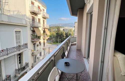 Makrigianni Apartment | A Stroll to the Acropolis, Athenian Homes