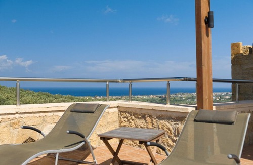 Kolymbari Villa | A tastefully decorated traditional villa with private pool and panoramic view