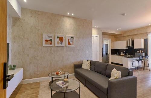 Serralles Apartment | ®{A~Tropical~Stay}@DowntownSD PrivéHotTubNetflix