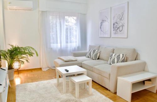 Athens Apartment | A Very Friendly and Central Home
