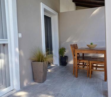 Paramonas House | Abelaki Holiday Home