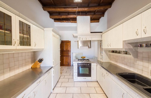 Atsipopoulo Villa | Abrakamus villa in the center of venetian village